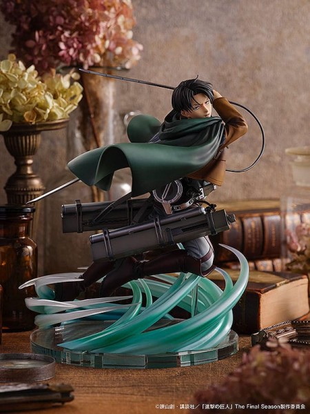 Attack on Titan - Humanity's Strongest Soldier Levi Statue: Pony Canyon